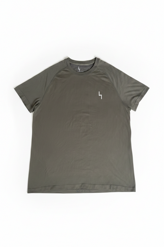 Men’s khaki essential t shirt
